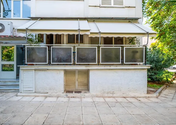 Very Comfortable, Close To Acropolis